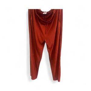 Serra Vibrant Red Pleated Trousers